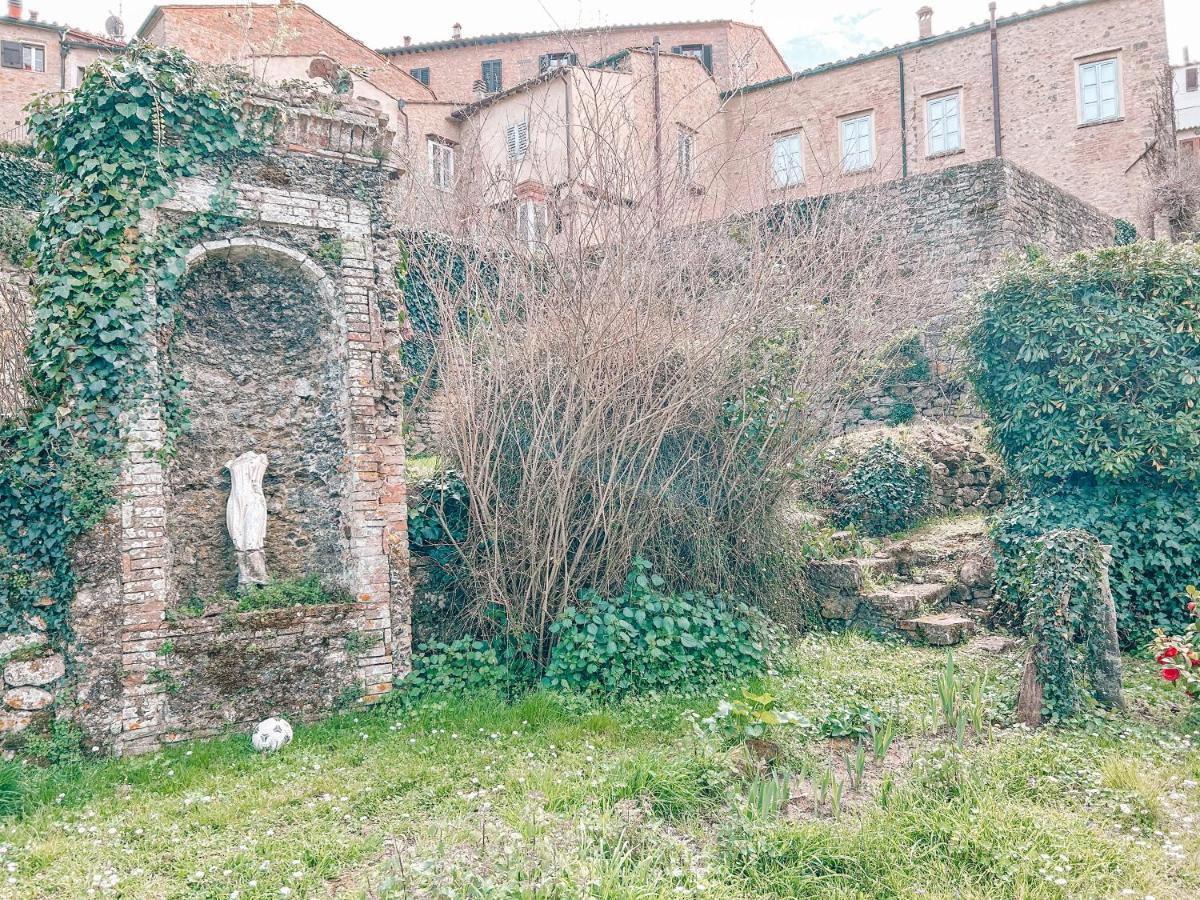 Ferienwohnung Attico Il Magnifico Volterra Exterior foto